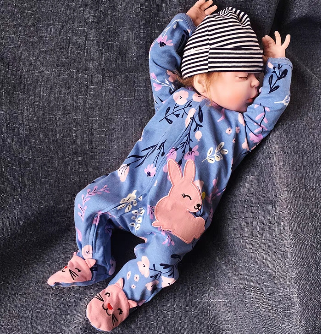 Niemowlęcy romper bez rękawów w paski z motywem owocowym